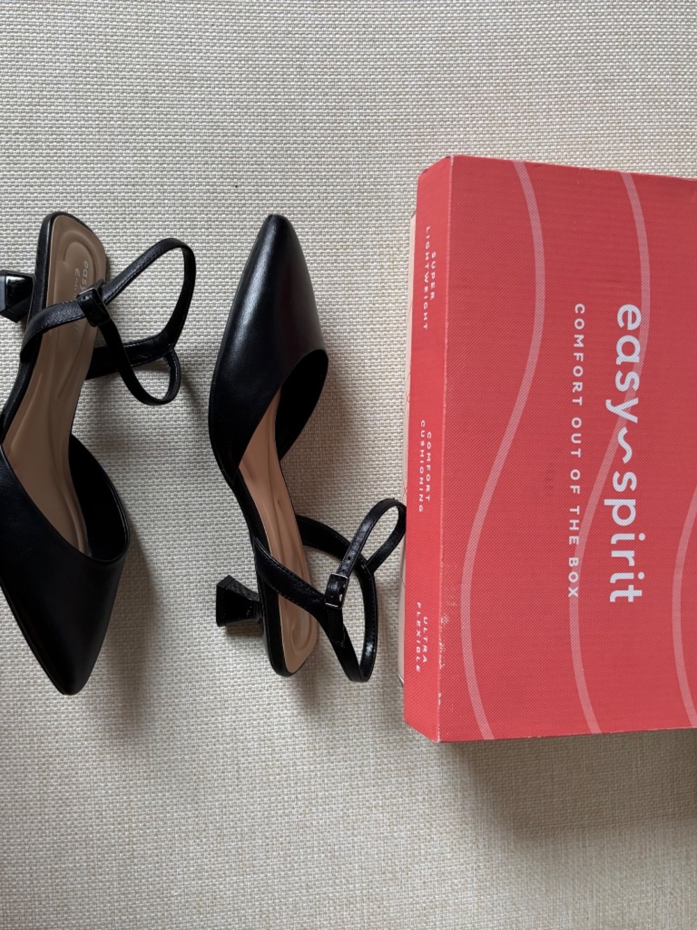 NIB Easy Spirit Halyn Black Kitten Heel - Picture 4 of 9